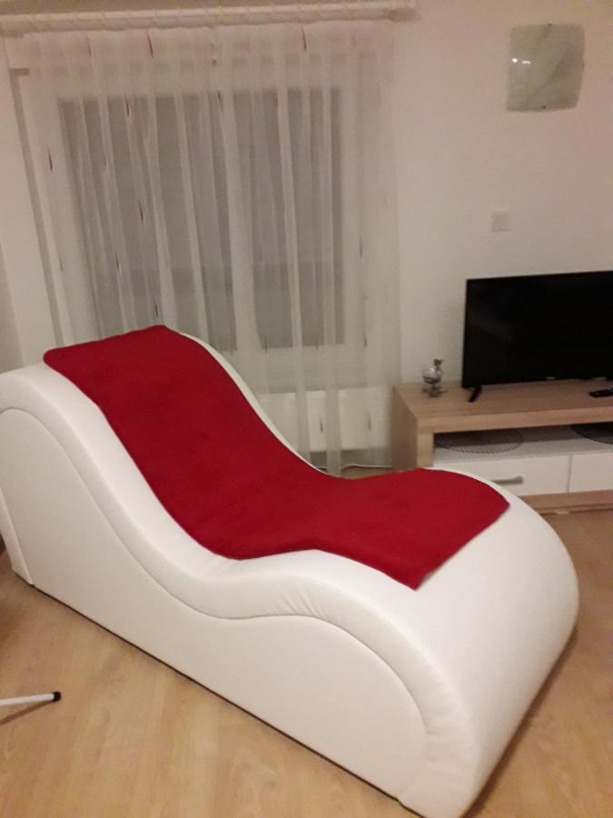 Apartman Mmvg Studio Zagreb Airport Velika Gorica Luaran gambar